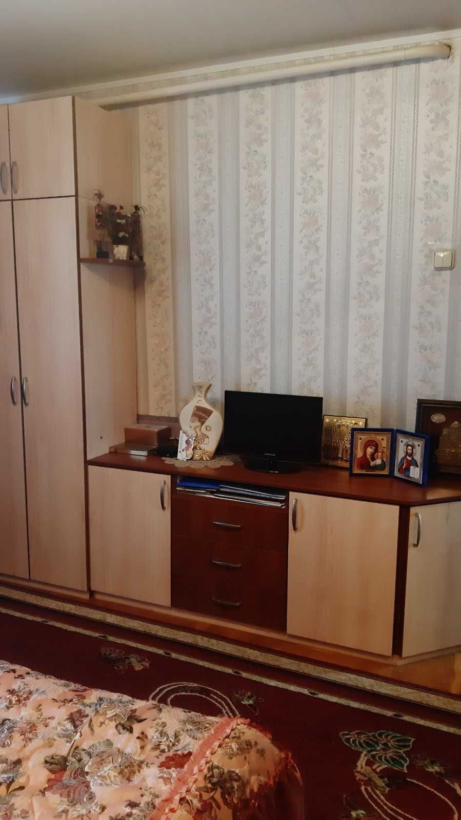Мархалівка продам будинок, 17 соток, 12 км до Київа по Одеській трасі