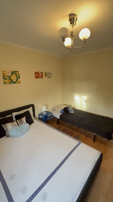 Quarto p casal c/s filho em Queluz a 600 m estação entrada 11/12