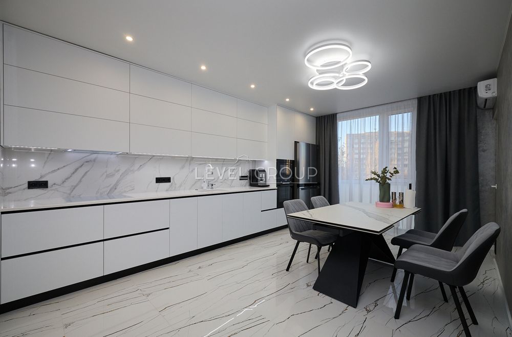 Продаж 3 кім квартири з ремонтом, 80м2 в ЖК Варшавський Плюс