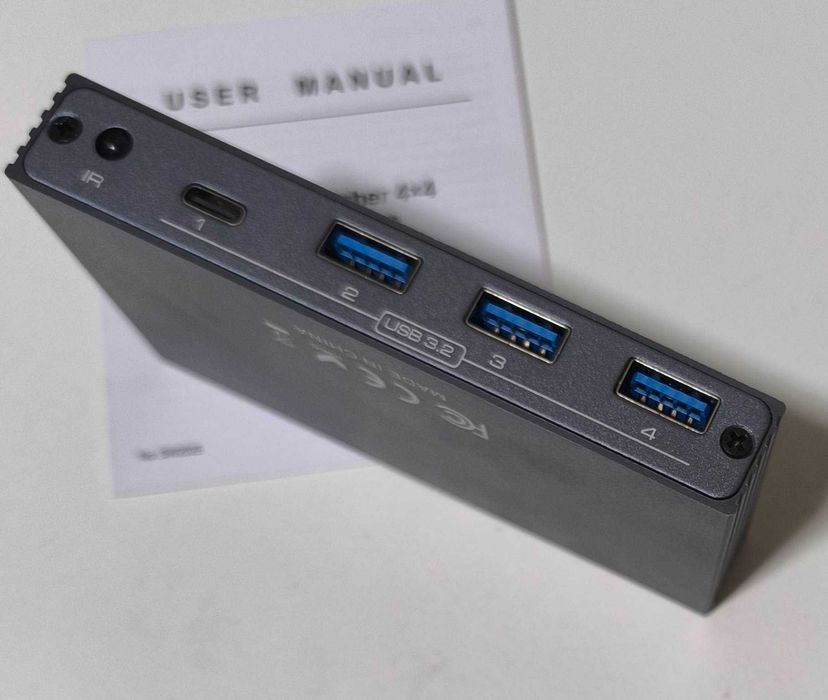 Плата перемикання USB 3.2 Switcher 4x4 10 Гбіт/с SW202E