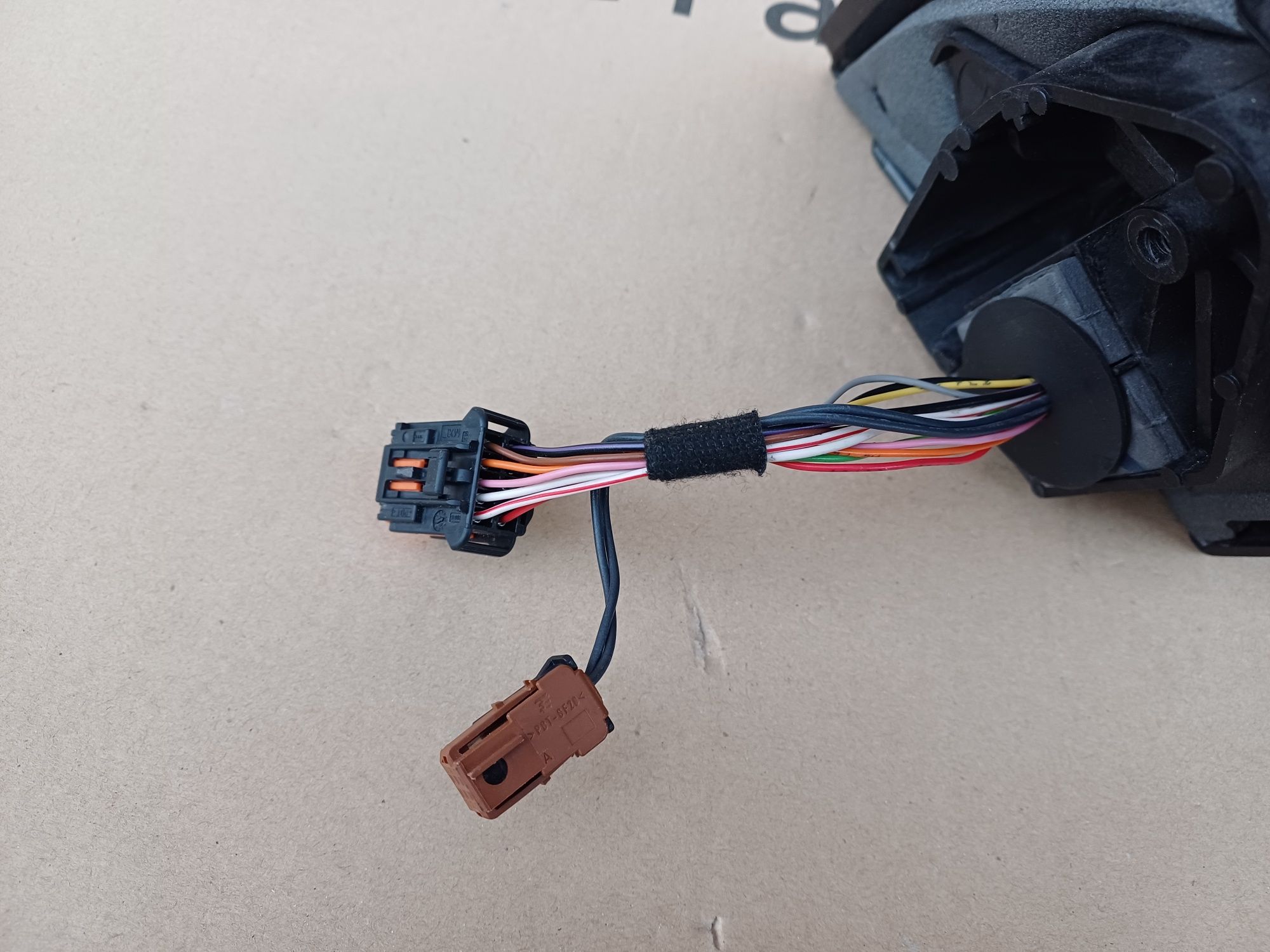 PEUGEOT 308 II LIFT T9 Lusterko Prawe Granatowe 11+2 PIN 13 PIN EU