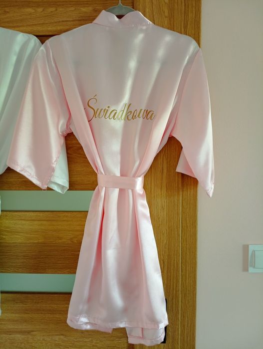 Szlafrok z napisem Świadkowa pudrowy róż