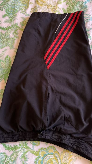 Calções da marca Adidas