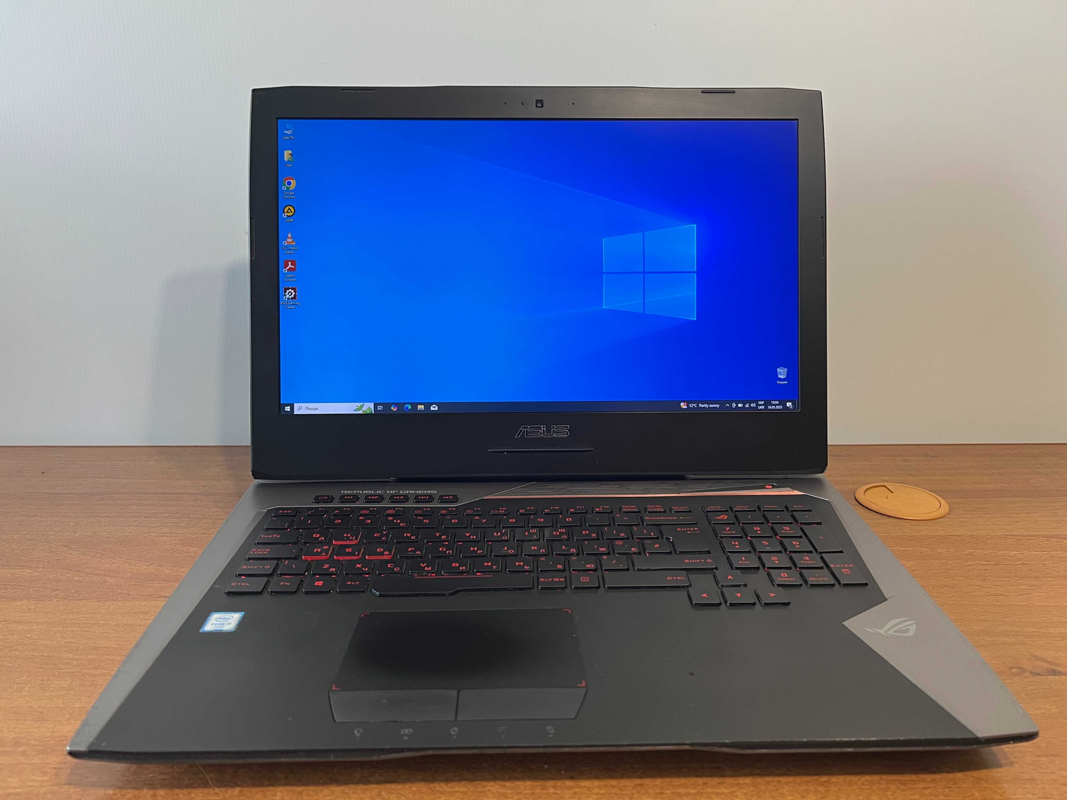 Asus ROG G752VS. Intel Core i7, GeForce GTX 1070, Ram 16Gb, SSD 512Gb