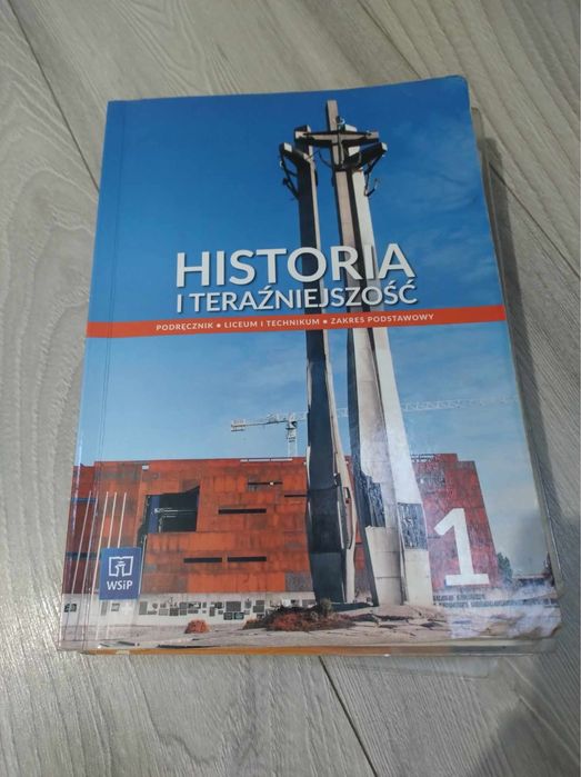Sprzedam książkę Historia i teraźniejszość 1
