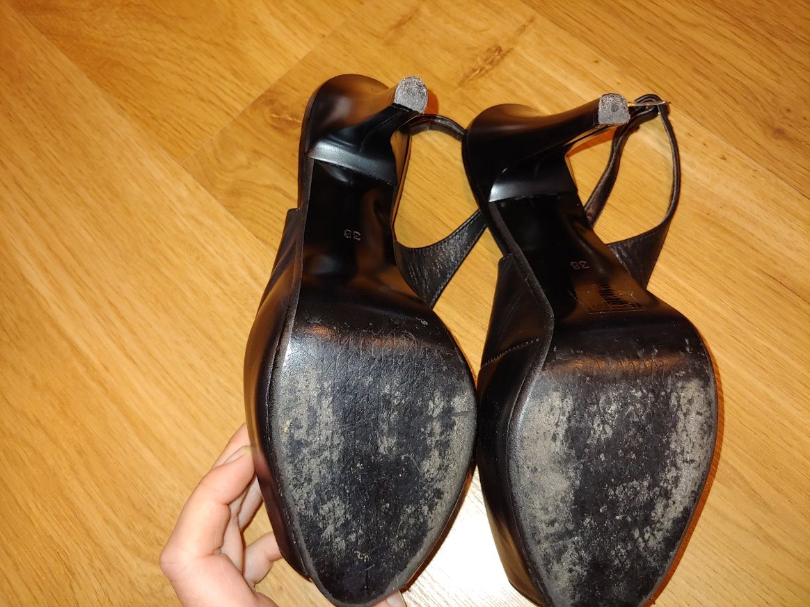 Czarne sandały szpilki skórzane r.38