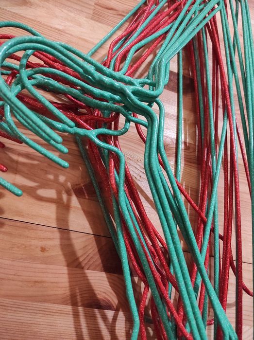 Вішалки. Вішалки для одягу.