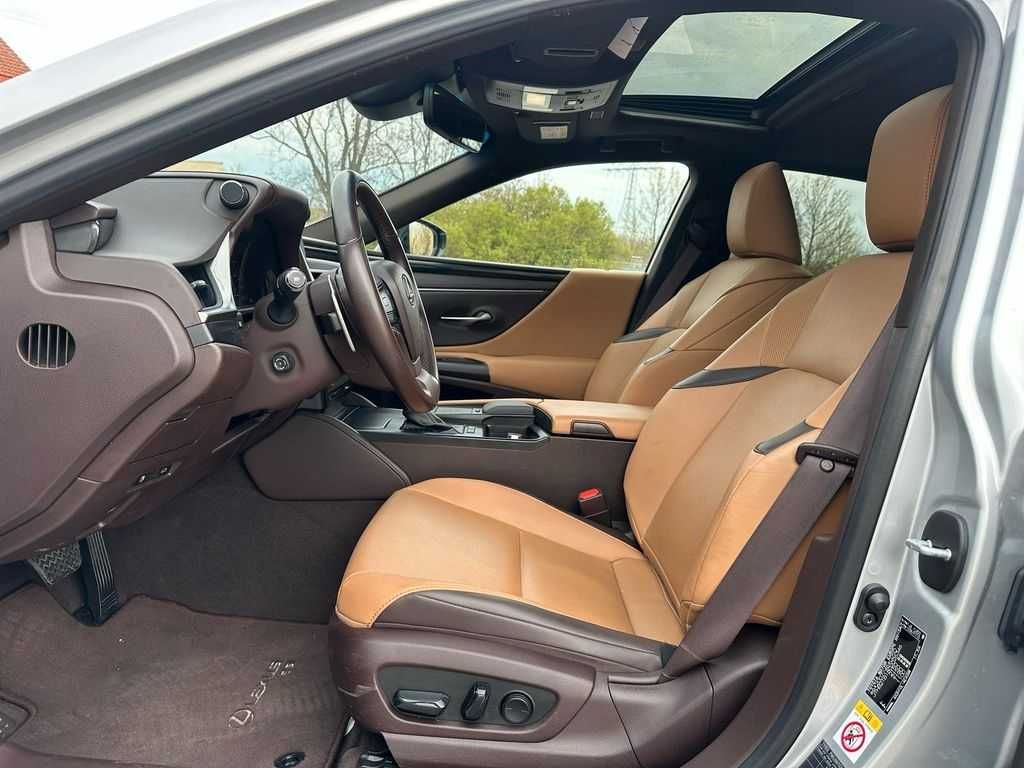 Lexus ES прокат авто Киев аренда машин от суток