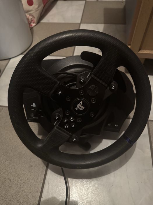 Kierownica thrustmaster t300
