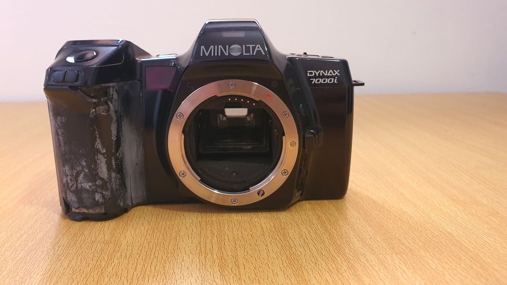 Minolta Dynax 7000i