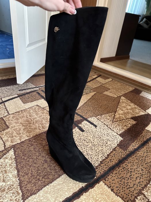 Зимове взуття жіноче