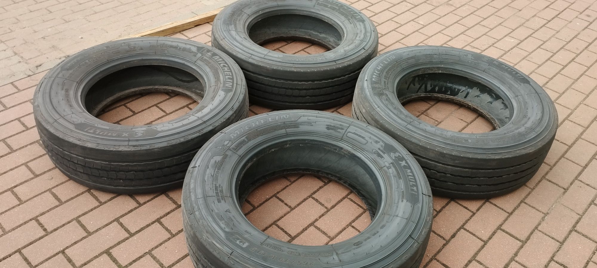 Michelin 265/70R19.5, 11mm, 2022r, bezNapraw, 265/70/19.5, Wysyłka