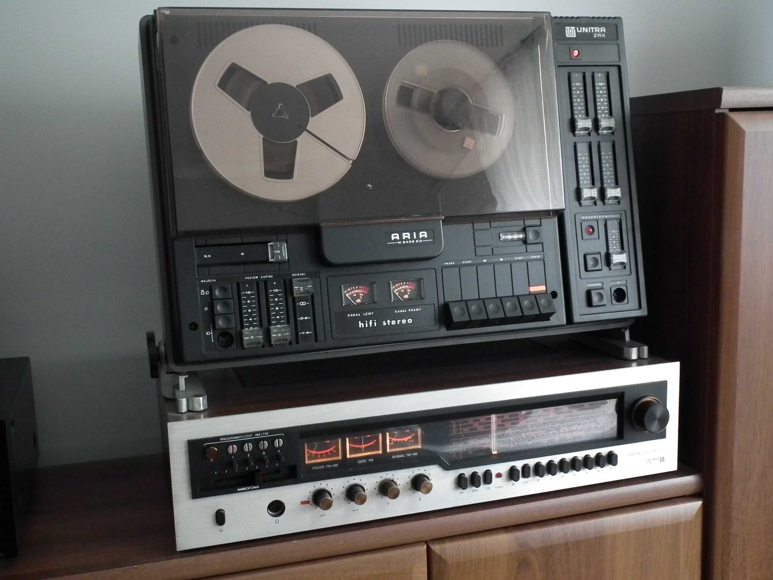 Amplituner Merkury Hi Fi  Magnetofon Aria  M2408 SD Hi Fi