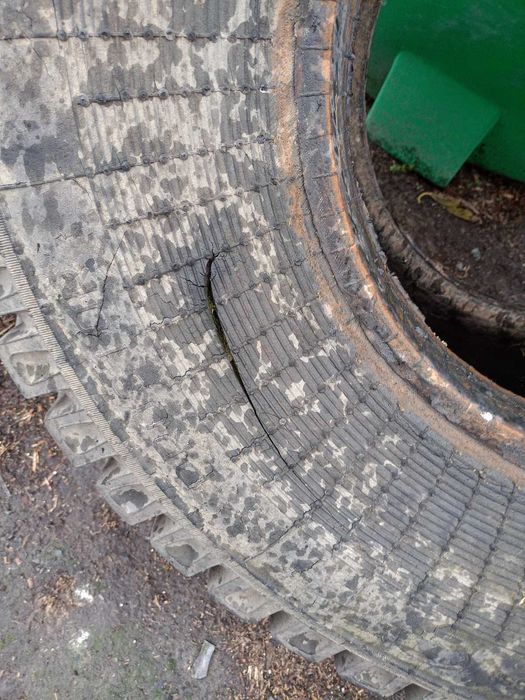 Шины на вездеход, бочку ПТС КФ-97 16.5/70-18 1065-420-457