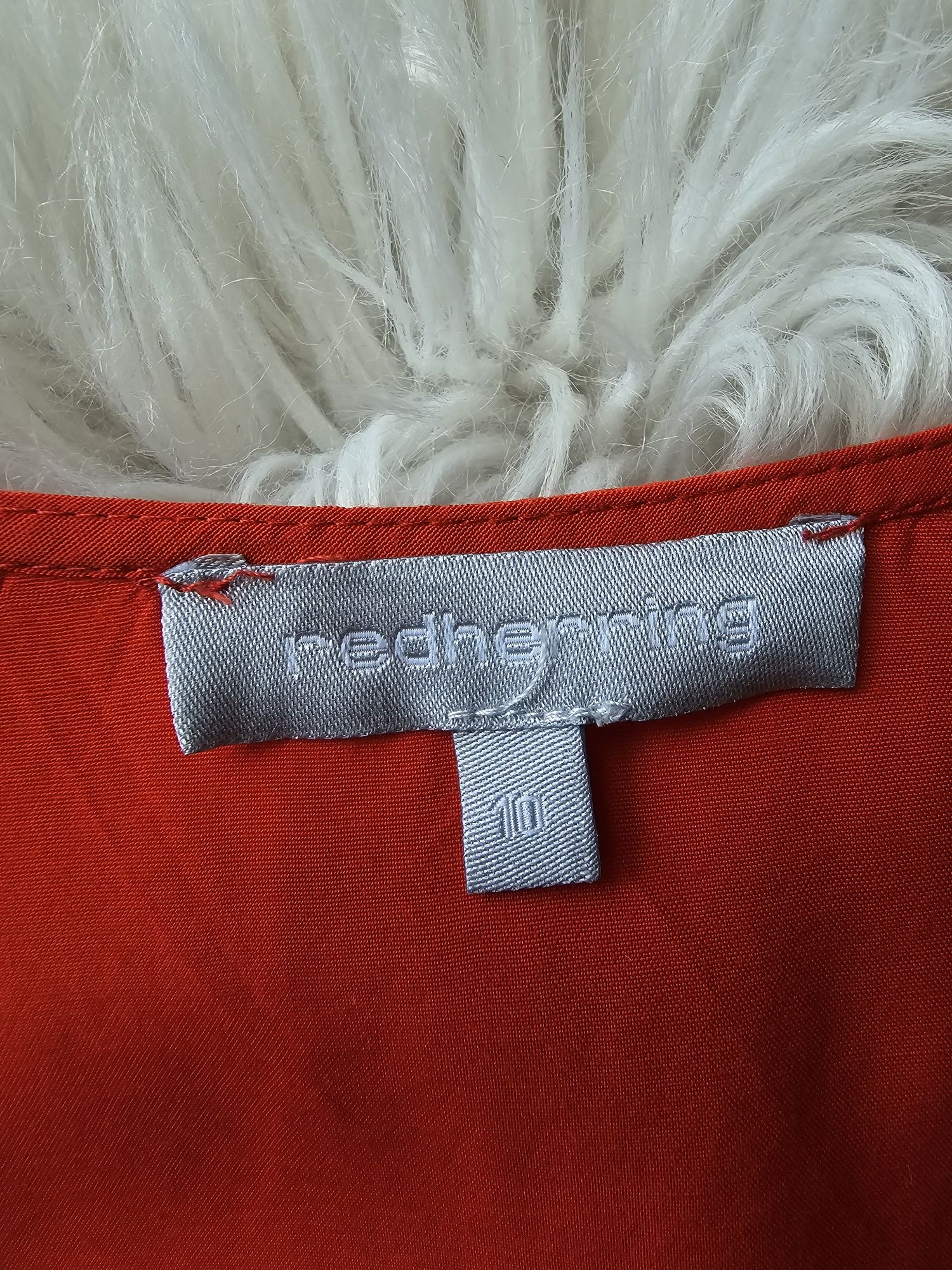 Czerwona bluzka Red Herring