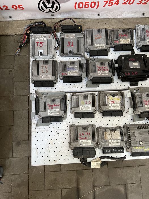 Блок двигателя компьютер Caddy Touran Golf Passat B6 T5 компютер блок