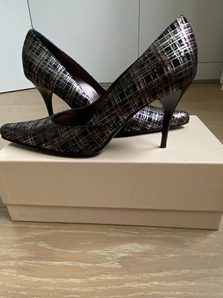 Класичні туфлі жіночі valleverde 37