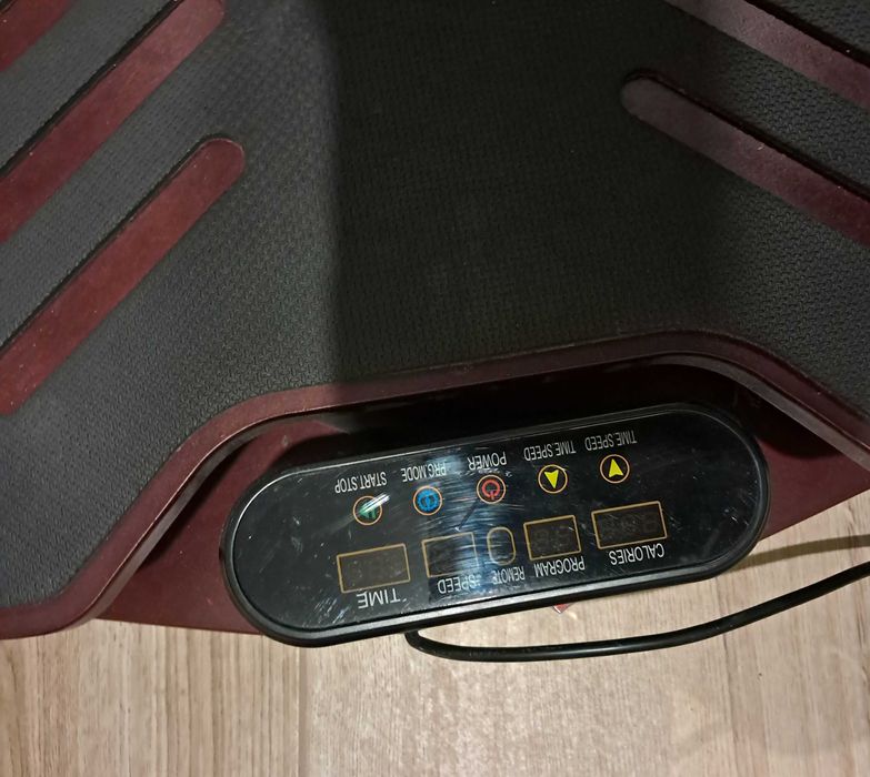 Platforma  wibracyjna do cwiczen malo uzywana