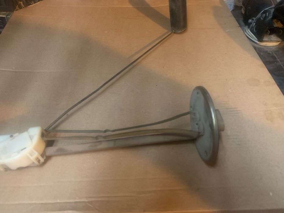 Дачік рівня палива завод маз камаз