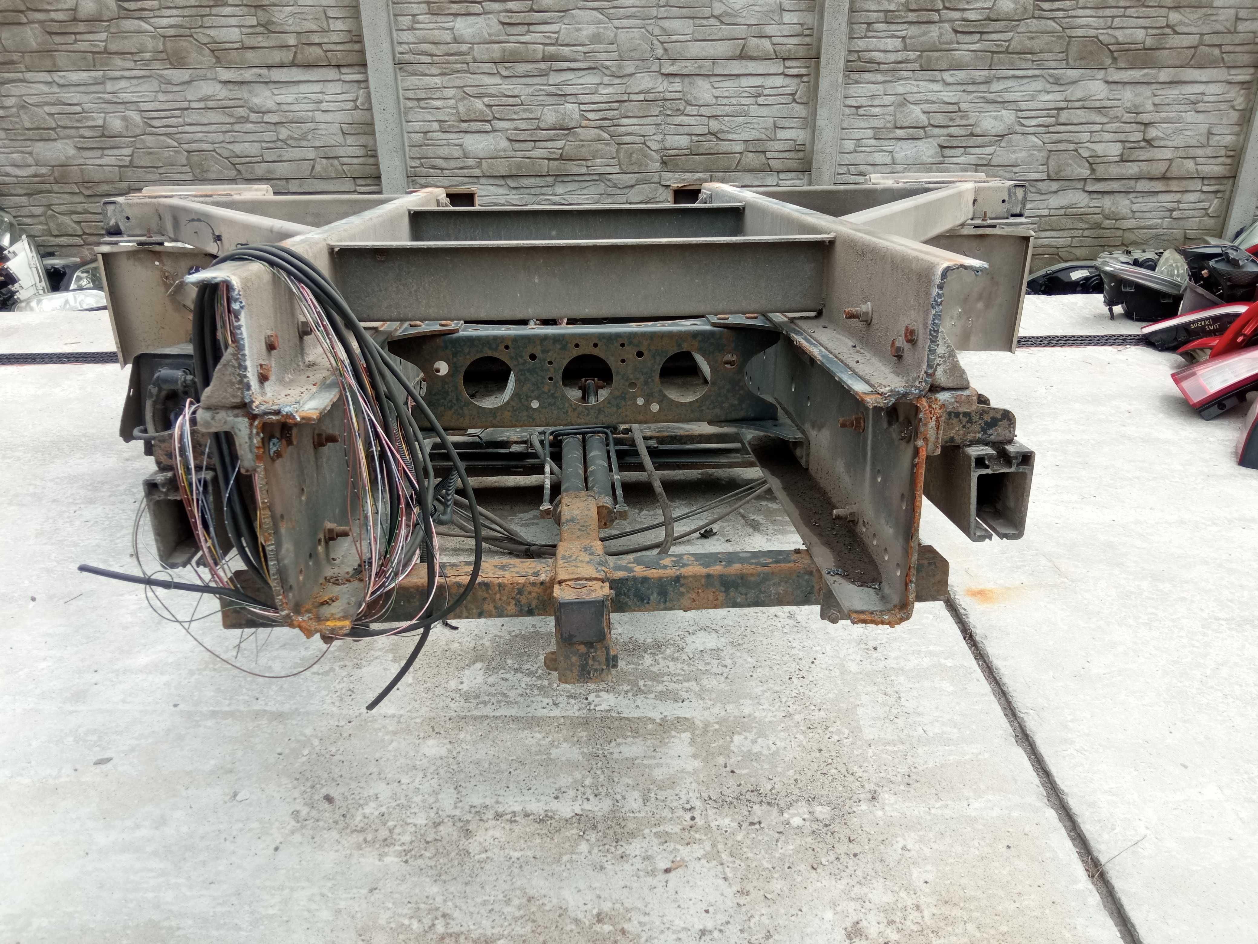 Winda Dhollandia Mercedes Atego