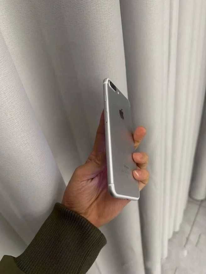 Iphone 7 Plus, bateria 99%, como novo