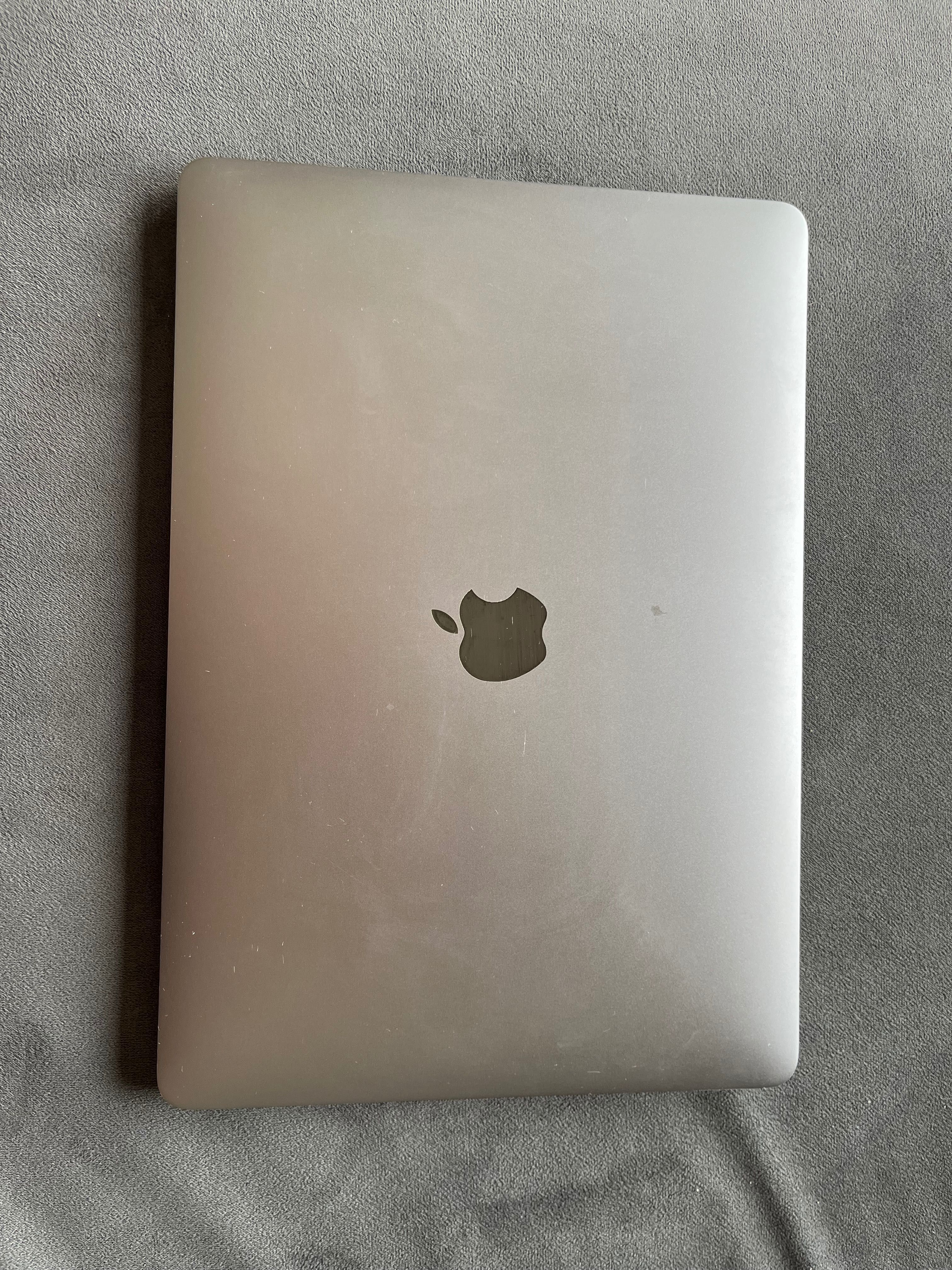 Mac Book PRO 13”  / zepsuta taśma sygnałowa