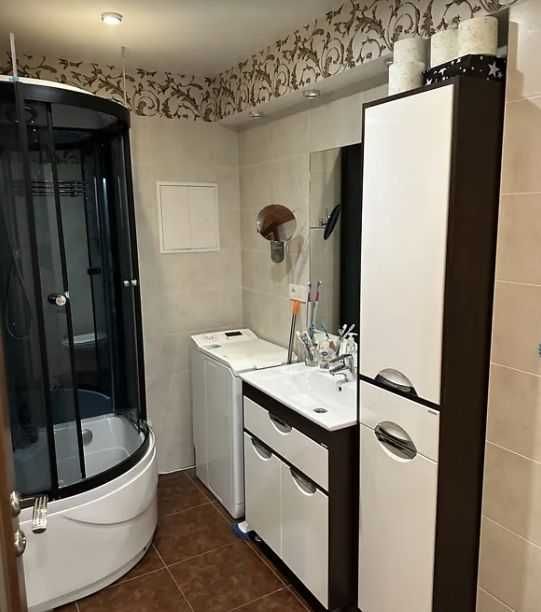 Пропозиція оренди 2х кімн. кварт. з новим ремонтом на вул.Тролейбусній