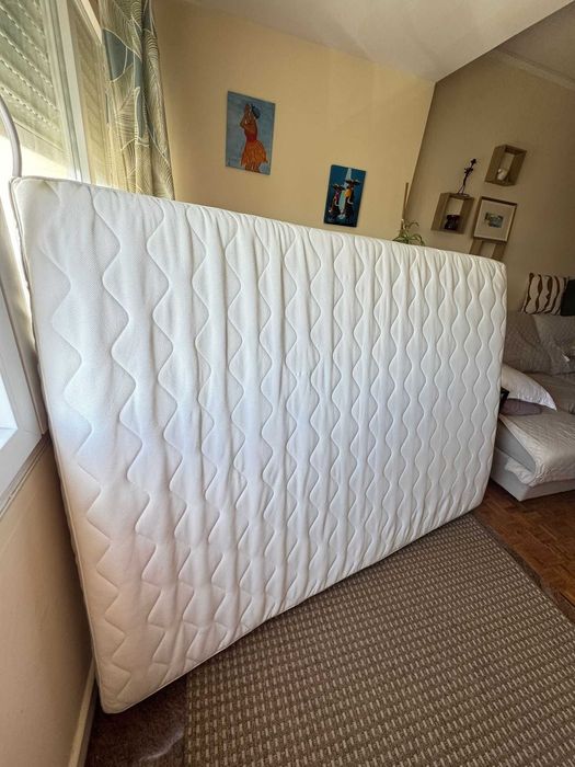 Colchão de casal, espuma (firme), 140x200cm, capa higienizada