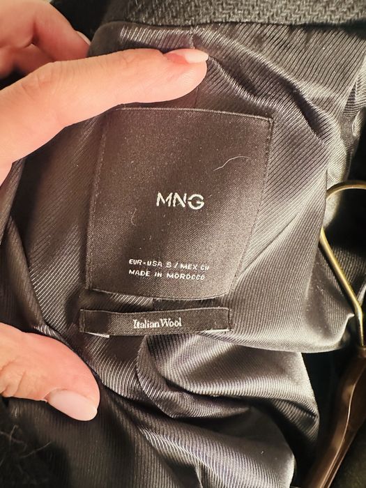 Жіноче пальто MNG