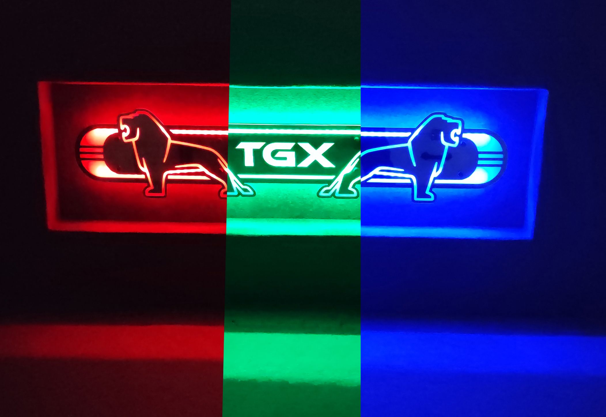 MAN TGX Lustro LED  na tylną ścianę, nad łóżko M02-RGB