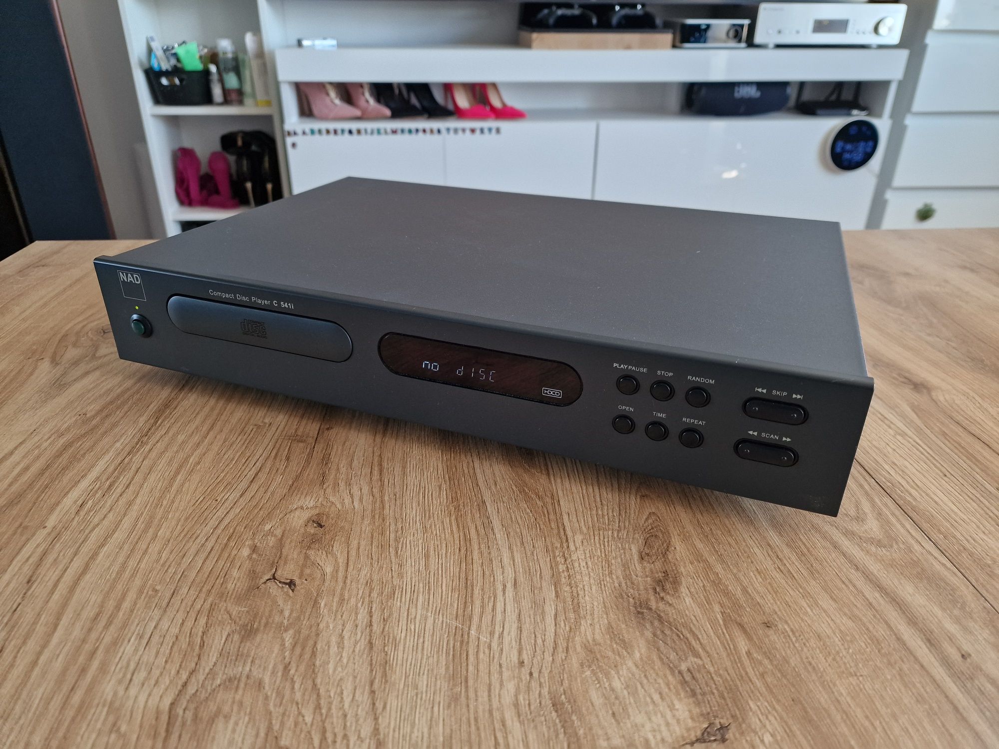 Wspaniały odtwarzacz CD NAD C541i - wspaniale brzmienie, super stan