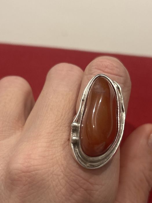 Srebrny pierscionek z karneolem w stylu ORNO