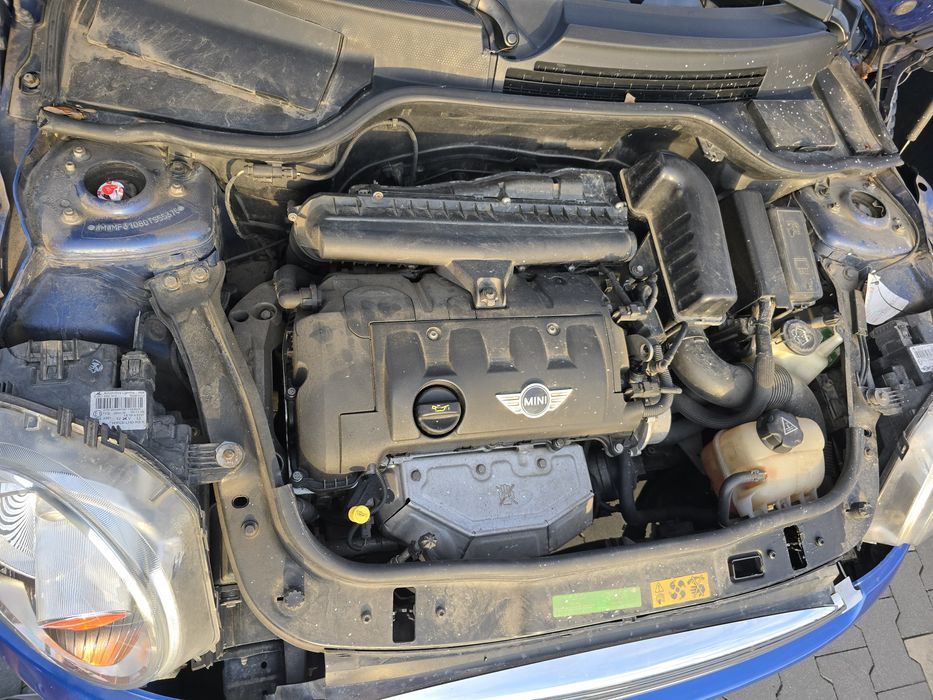 Mini Cooper dwa komplety opon, stan bardzo dobry, benzyna 1.6