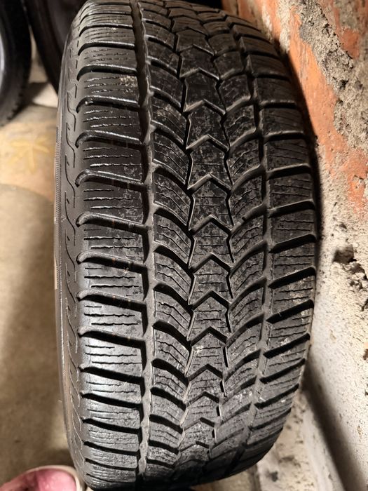 Opony zimowe Debica 205/55/16 jak nowe