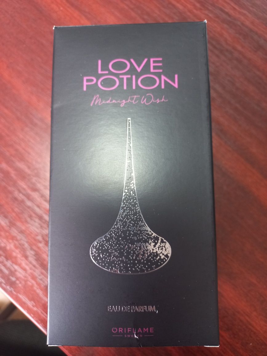 Парфумерна вода Love Potion Midnight Wish Лав Поушн Міднайт Уиш