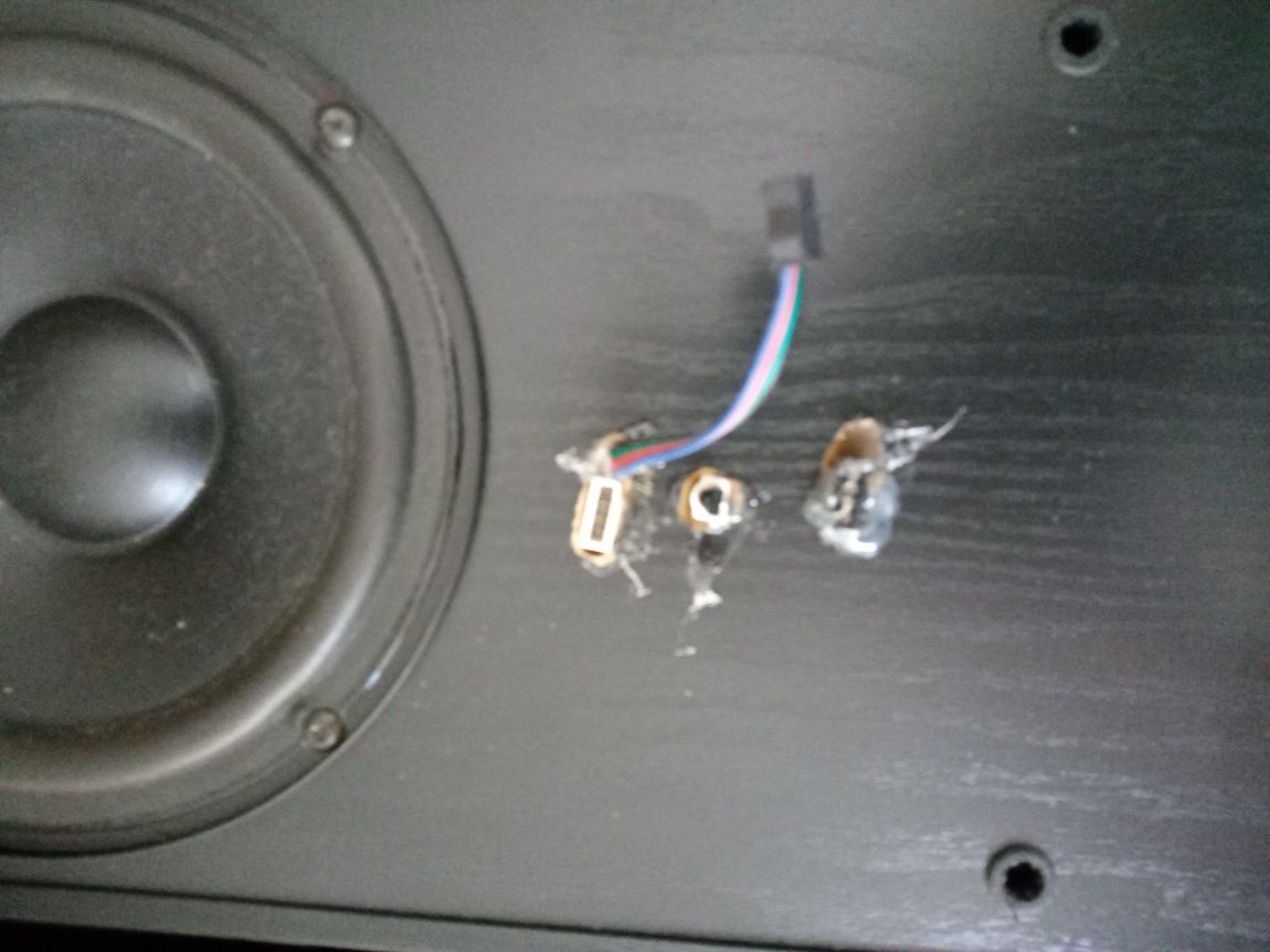 Jamo studio 160 kolumny 70W