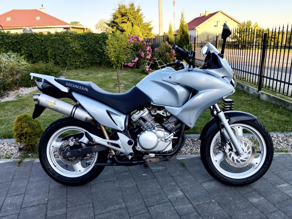 Honda Varadero XL 125 LeoVince wtrysk kat A1/B z Niemiec Transport