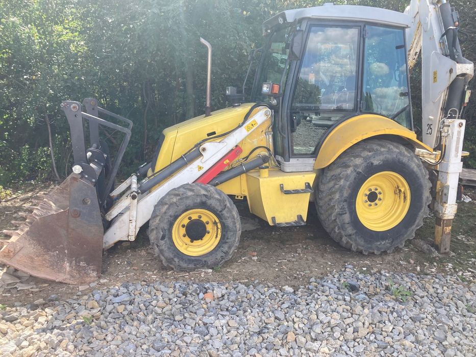 New Holland LB95B-4PT