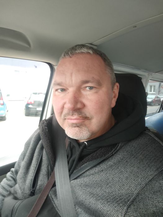 Złota rączka wszelkie naprawy awarie pomoc.