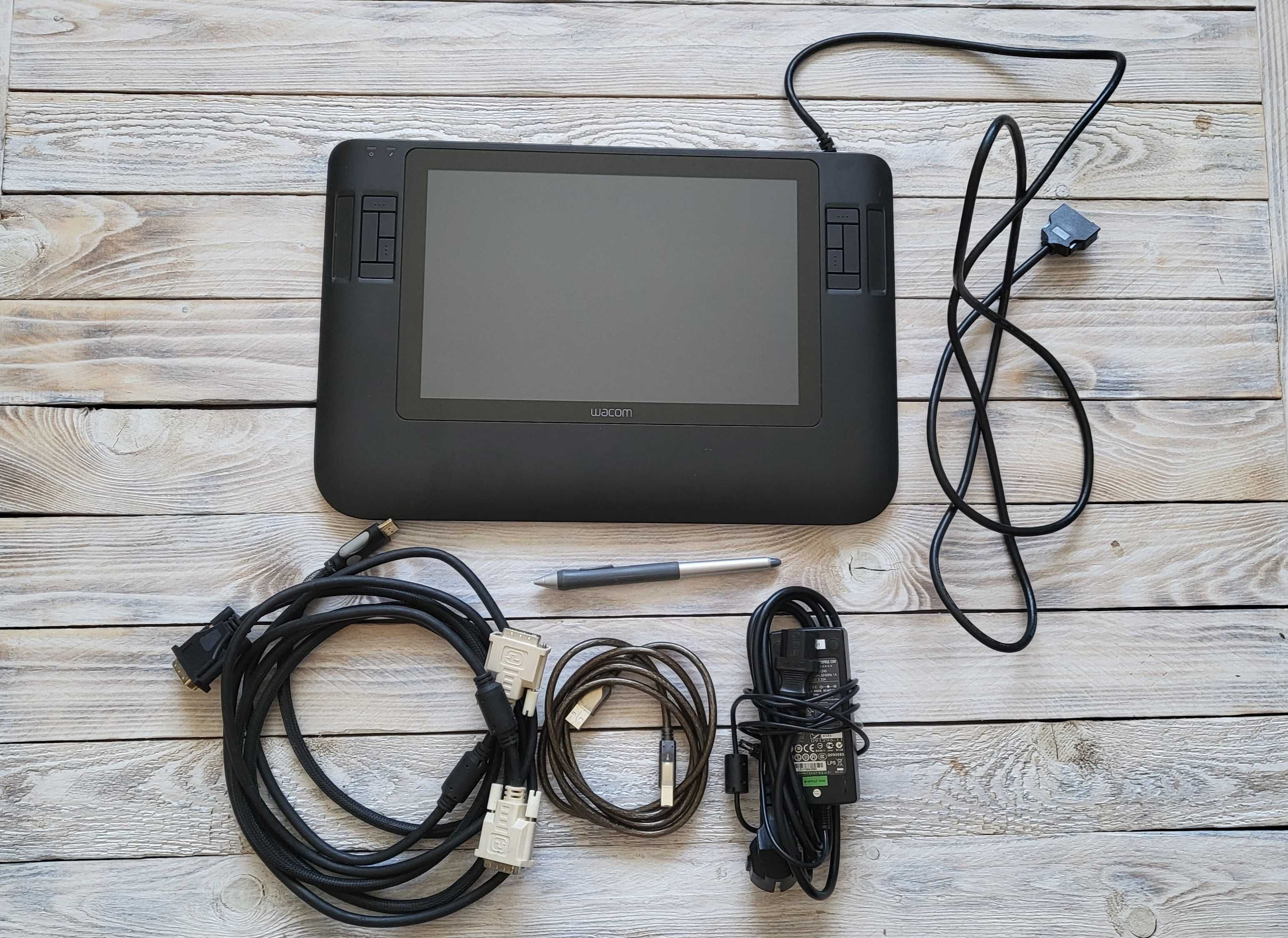 Wacom DTZ 1200w графічний монітор планшет