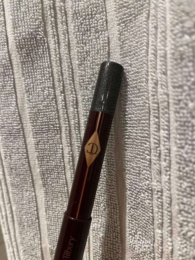 Cień do oczu w kredce Charlotte Tilbury