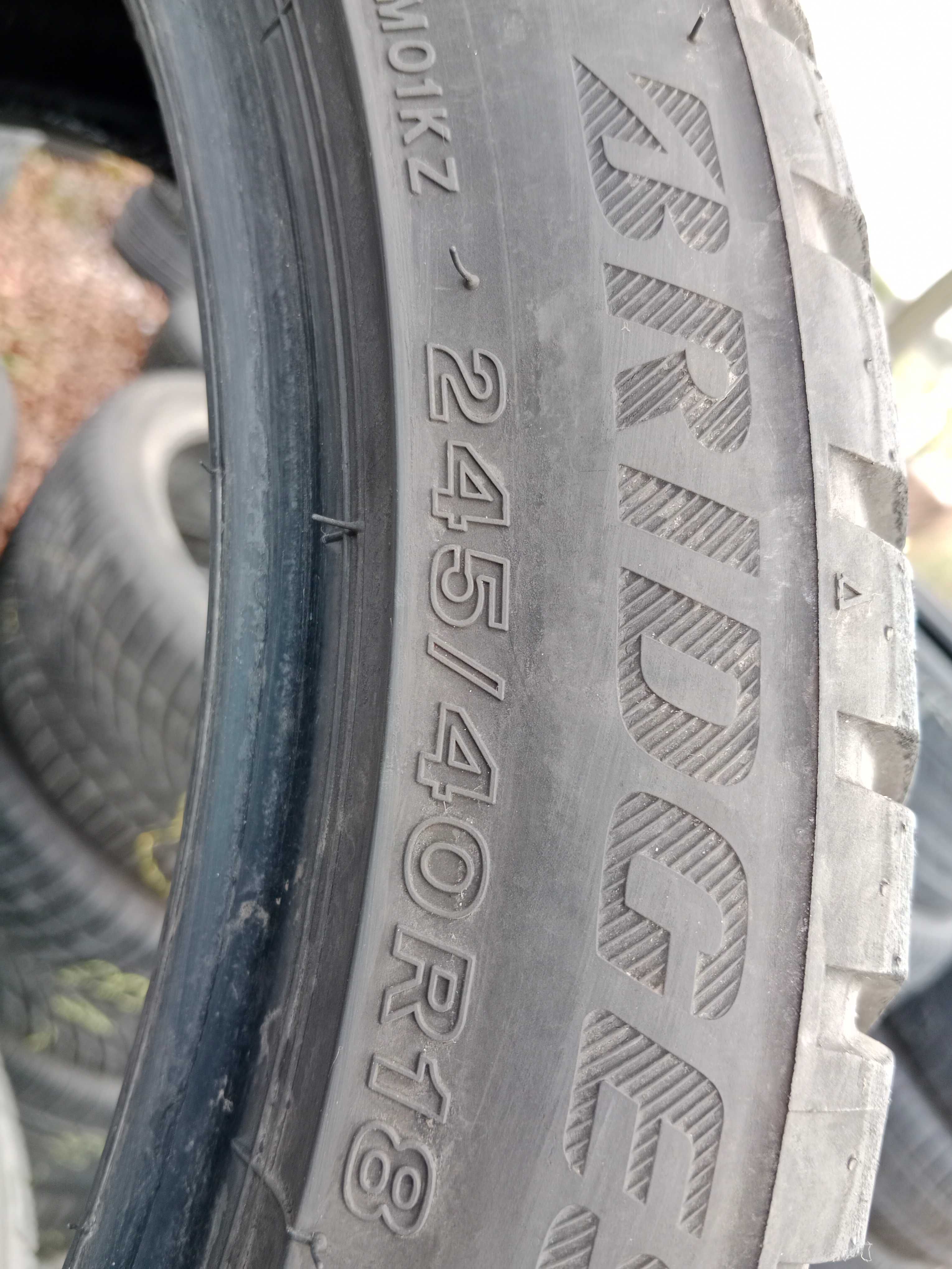 Opona używana zimowa 245/40R18 Bridgestone Blizzak LM001 AO 1szt.