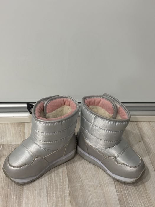 Чобітки для дівчинки р.25 (14,5 см)