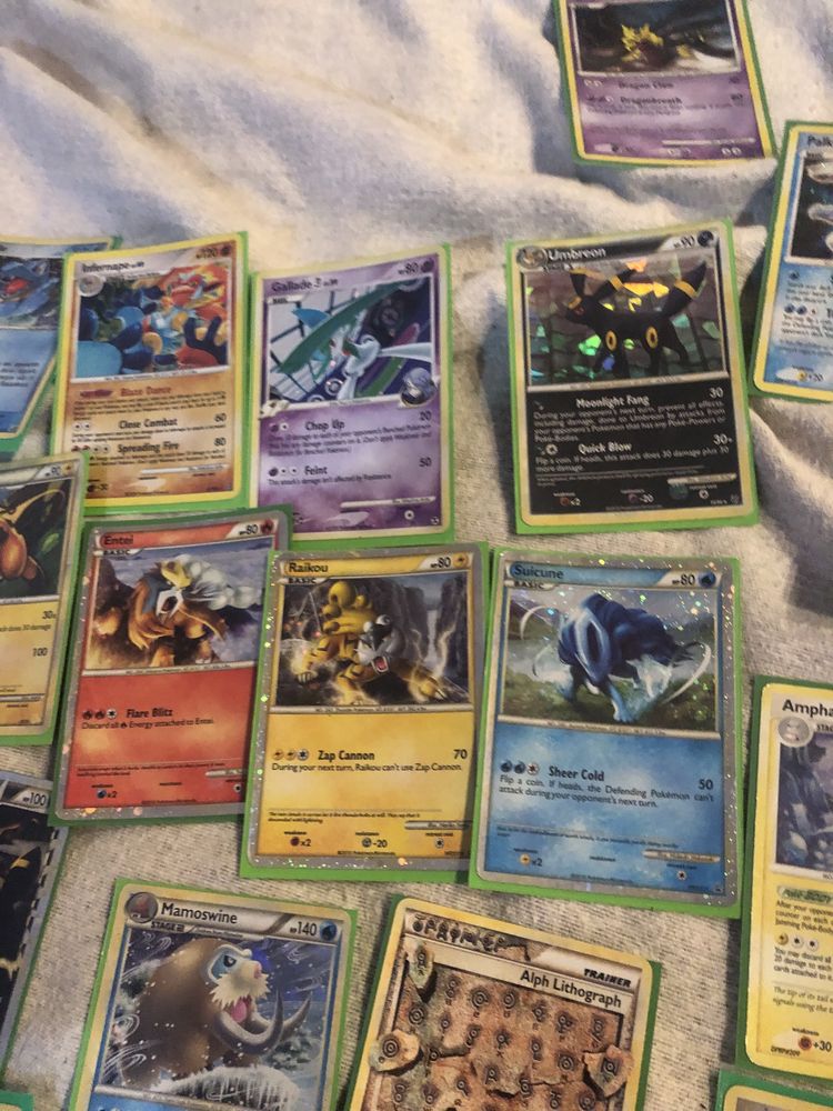 Diversas Cartas pokemon a venda