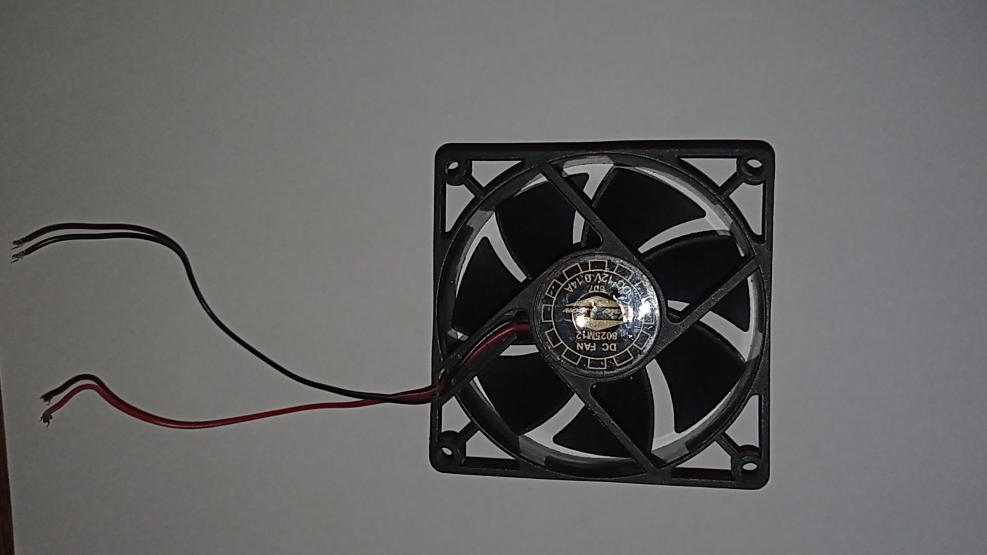 Продам кулер для комп'ютера  DC FAN 8035M12.DC 12V 0.14A