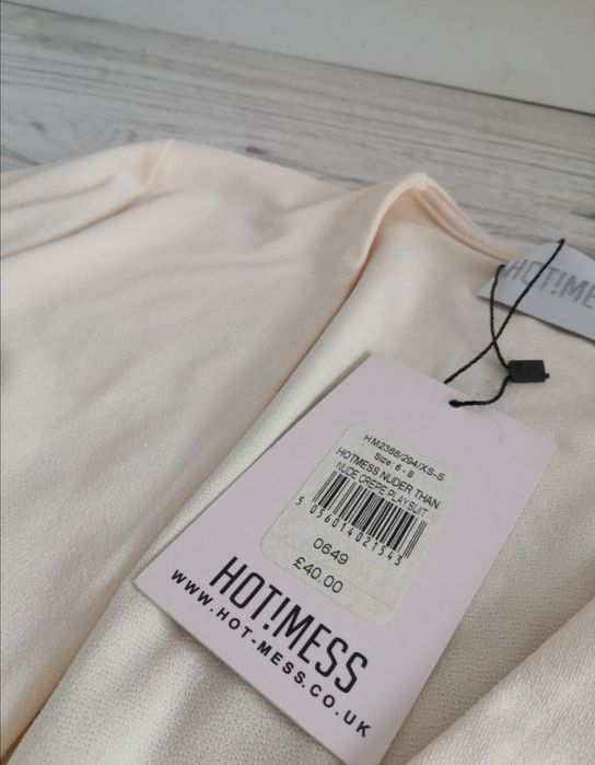 Hott mess nowy elastyczny beżowy kremowy krótki kombinezon.