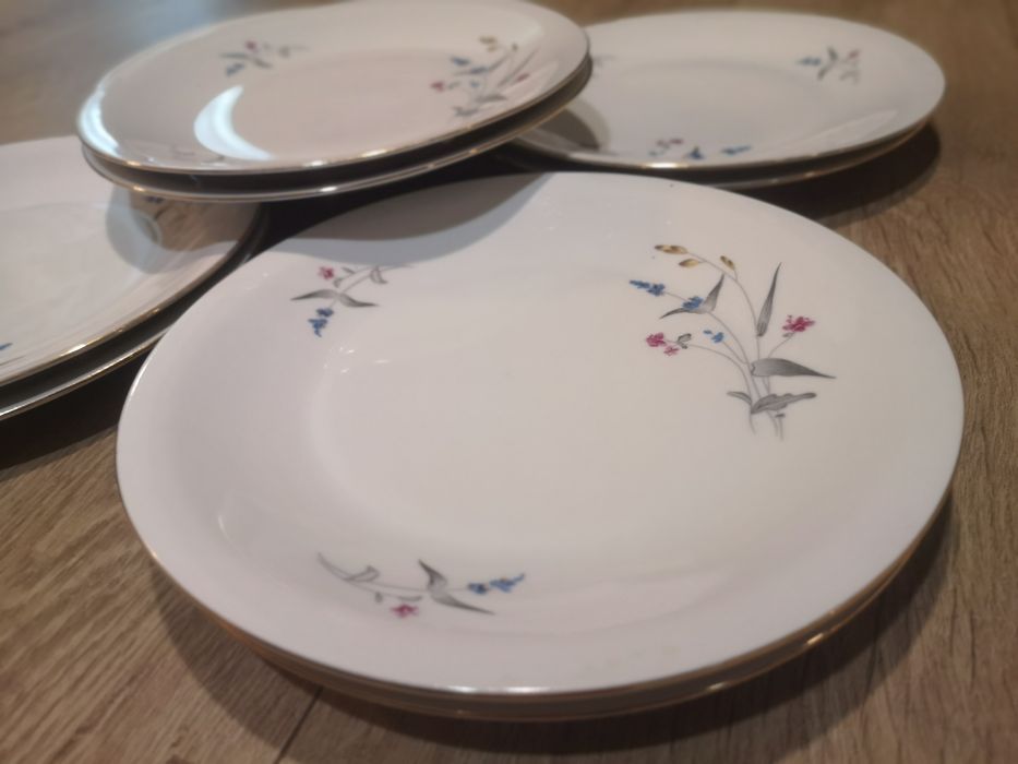 Zastawa stołowa stara