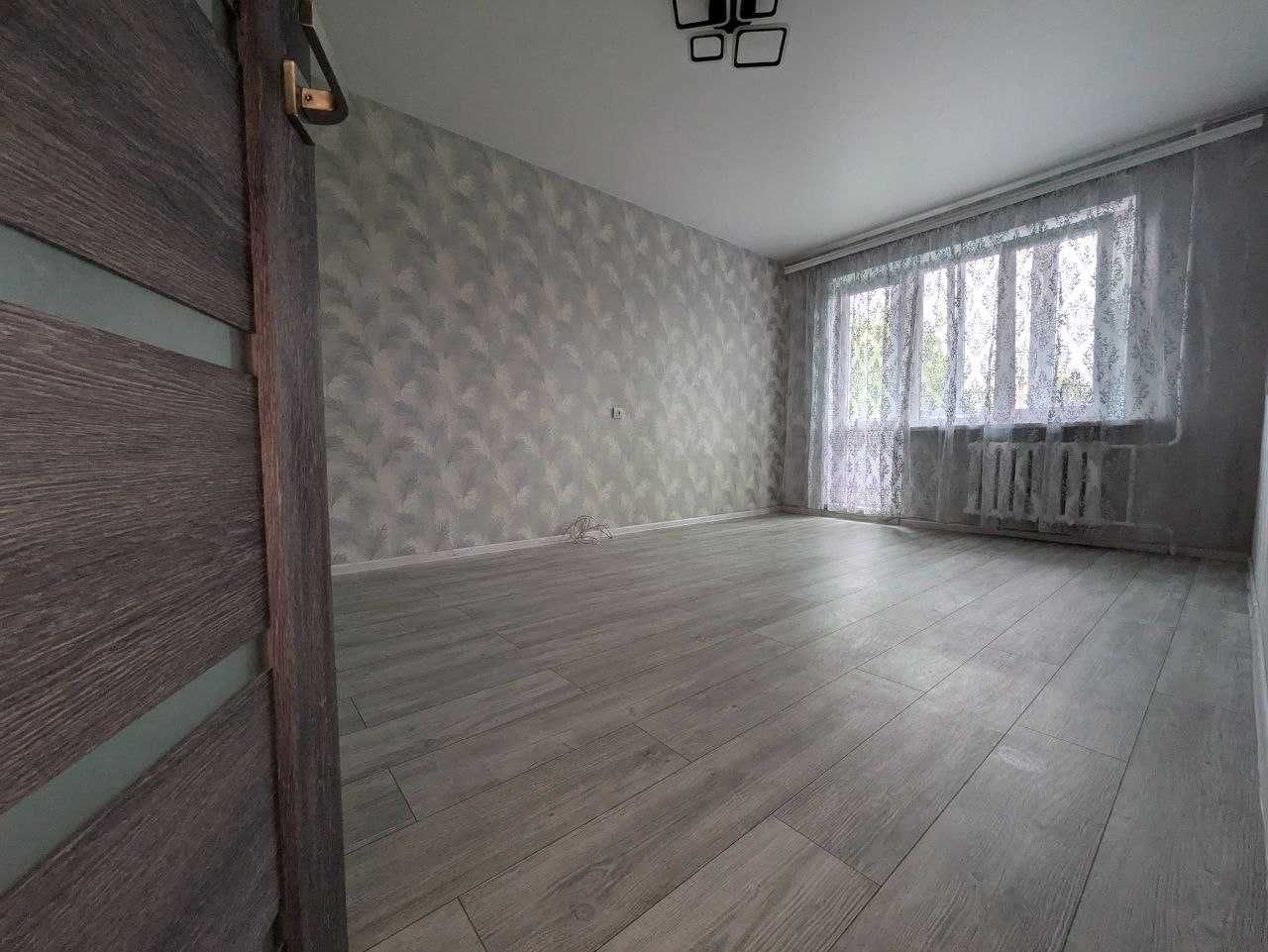 НОВИНКА, однокімнатна з новим ремонтом