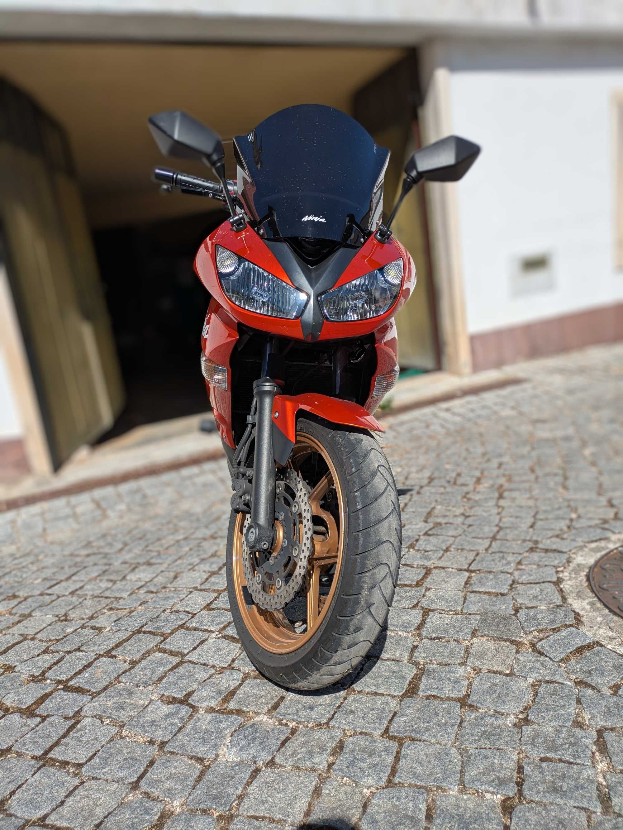 Kawasaki 650 ER6-F