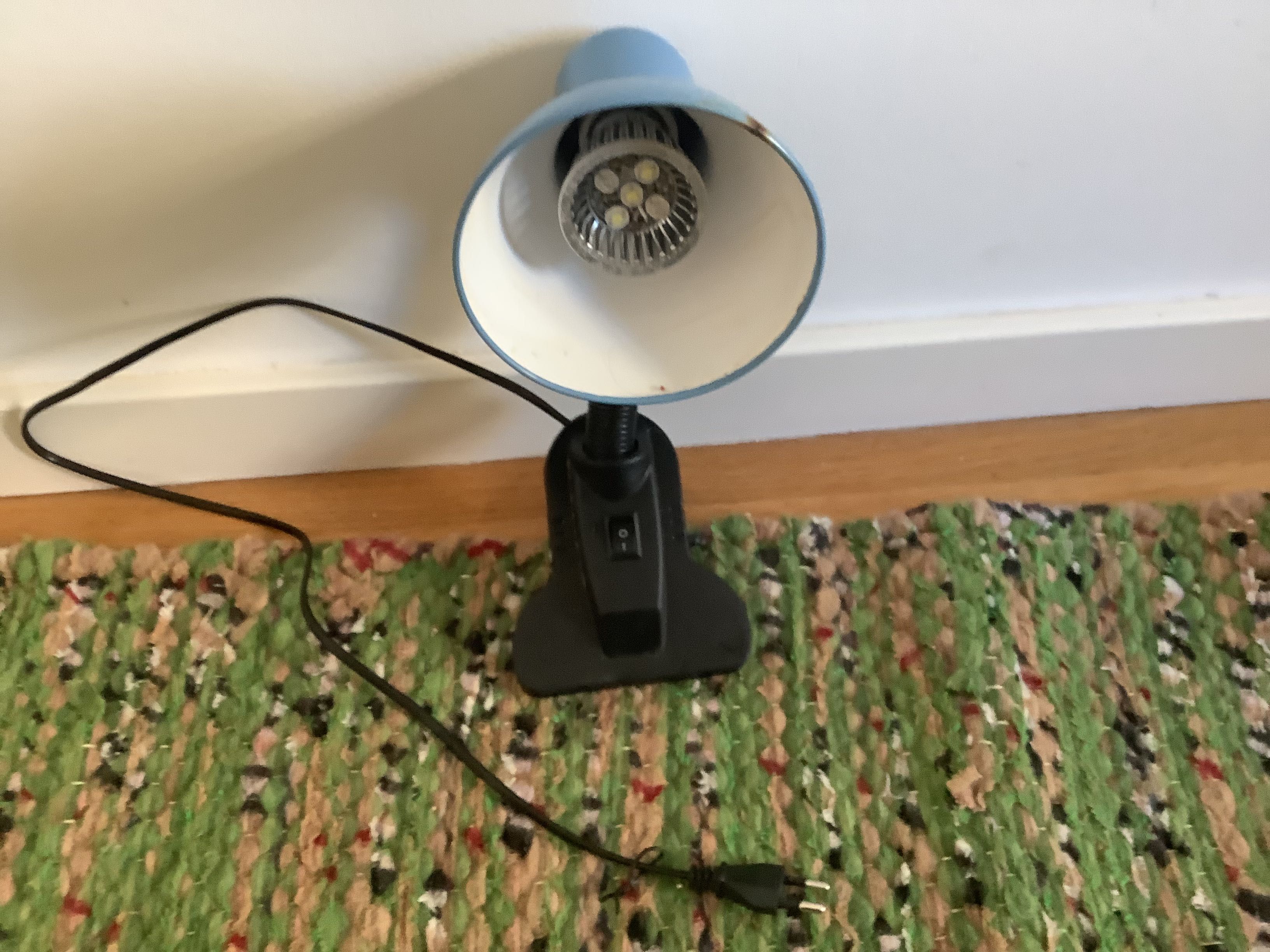 luz para um aquário de água salgada